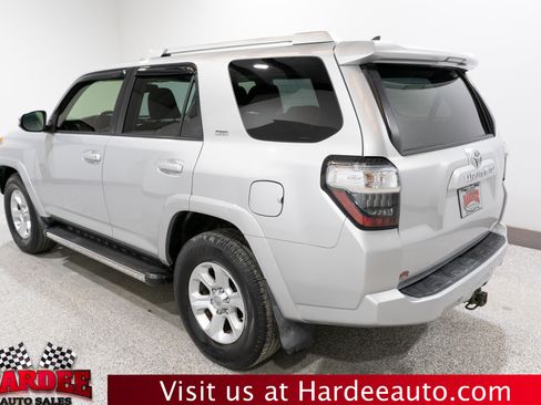 Used 2014 Toyota 4Runner SR5 Premium image 3