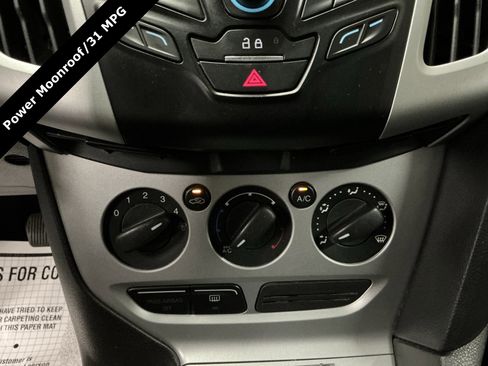 Used 2014 Ford Focus SE image 24