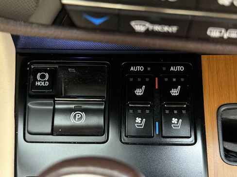 Used 2020 Lexus RX 350 FWD w/ Premium Package image 34