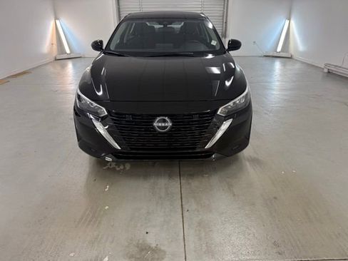 New 2025 Nissan Sentra SV image 2