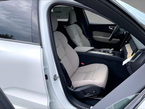 New 2026 Volvo XC60 B5 Plus w/ Protection Package Premier AWD/4WD image 12