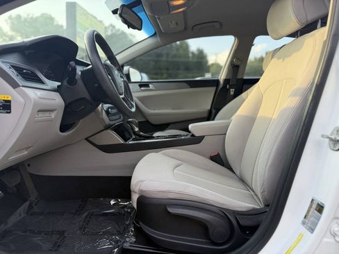 Used 2017 Hyundai Sonata SE FWD image 10