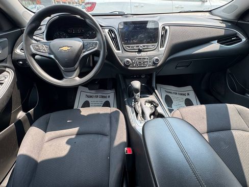 Used 2023 Chevrolet Malibu LT FWD image 15