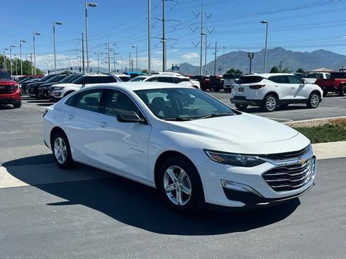 Used 2024 Chevrolet Malibu LS FWD image 27