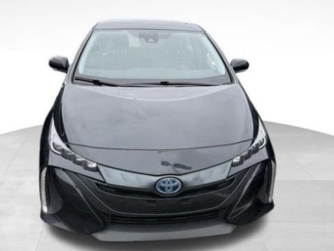 Used 2021 Toyota Prius Prime XLE image 2