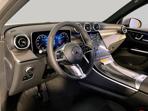 New 2027 Mercedes-Benz GLC 300 4MATIC image 9