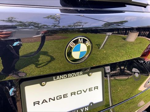 Used 2023 BMW X5 xDrive40i w/ M Sport Package AWD/4WD image 31