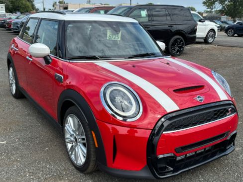 Used 2024 MINI Cooper S FWD image 3