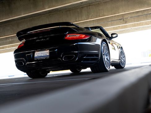 Used 2011 Porsche 911 Turbo S image 10