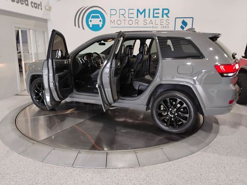 Used 2021 Jeep Grand Cherokee Laredo X RWD image 41