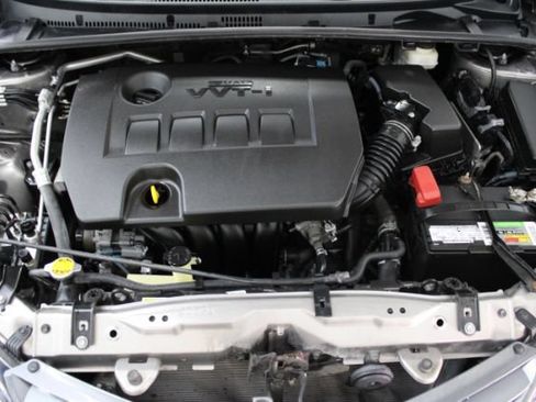 Used 2015 Toyota Corolla LE FWD image 22