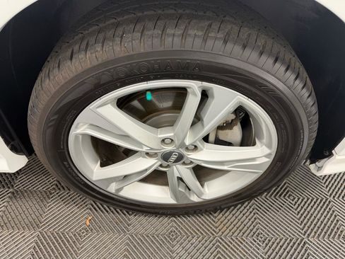 Used 2020 Audi Q3 2.0T Premium w/ Convenience Package image 39