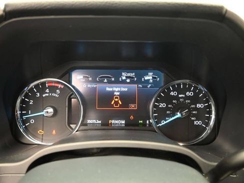 Used 2022 Ford F250 Platinum w/ FX4 Off-Road Package AWD/4WD image 16