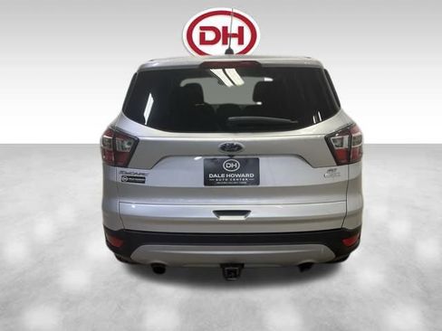 Used 2017 Ford Escape SE image 10