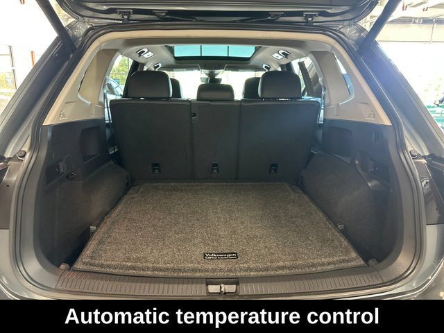Used 2020 Volkswagen Tiguan SEL AWD/4WD image 7