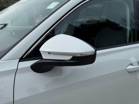 New 2025 Volkswagen Tiguan S image 15