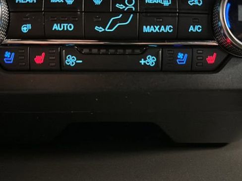 Used 2020 Ford Expedition Max XLT w/ Equipment Group 202A AWD/4WD image 39