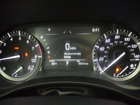 Used 2022 Toyota Highlander XLE image 19