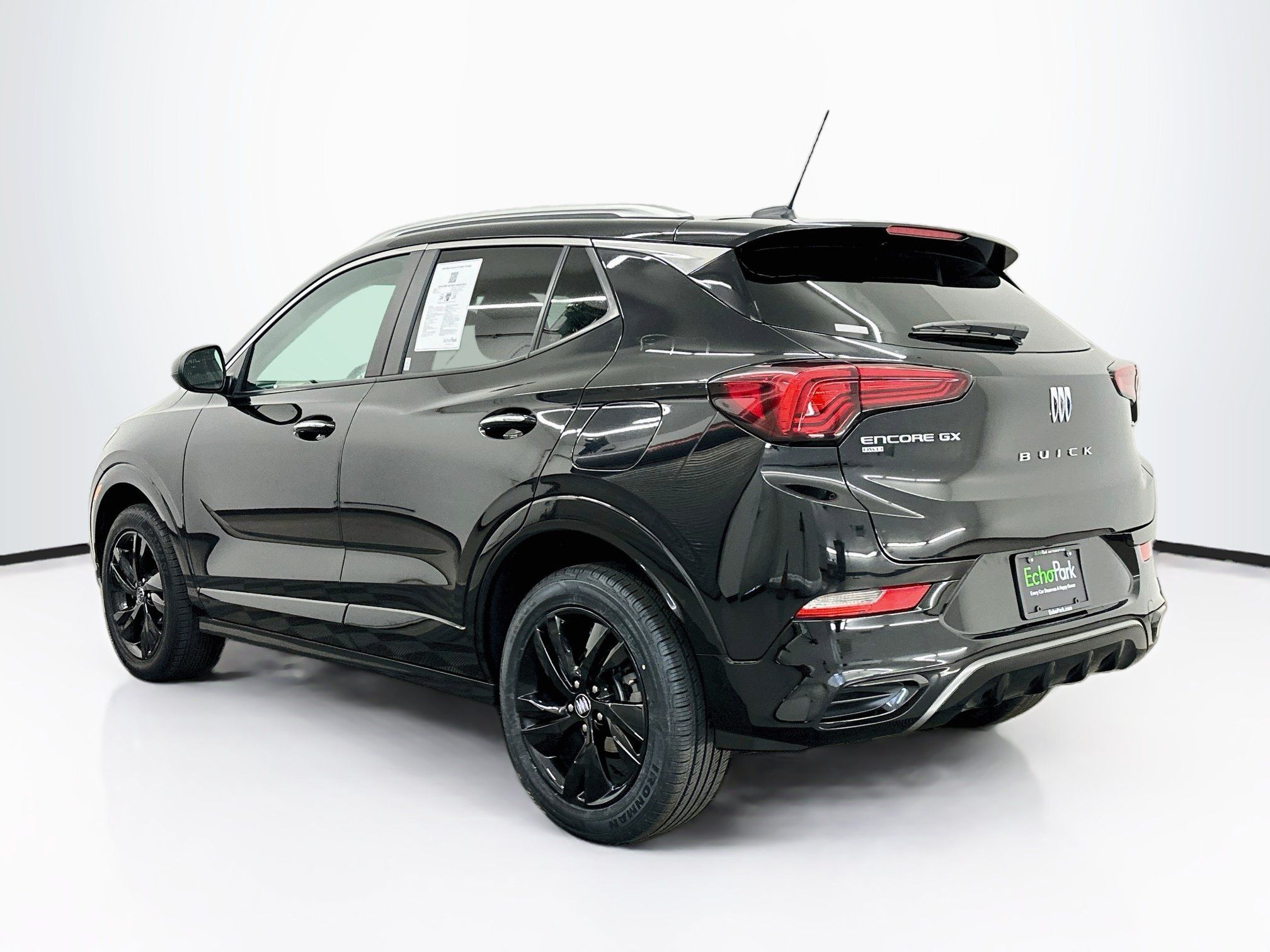 Used 2024 Buick Encore GX Sport Touring AWD/4WD image 5