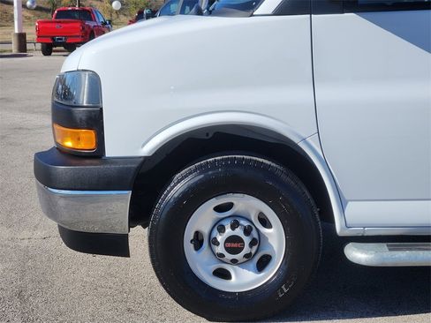 Certified 2024 GMC Savana 2500 w/ Driver Convenience Package image 8