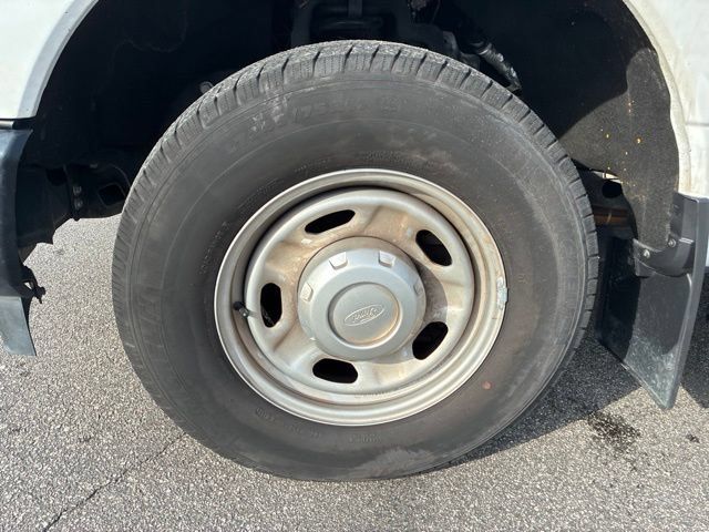 Used 2024 Ford F350 XL RWD image 11