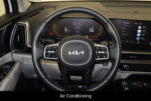 Used 2025 Kia Sorento S FWD image 6