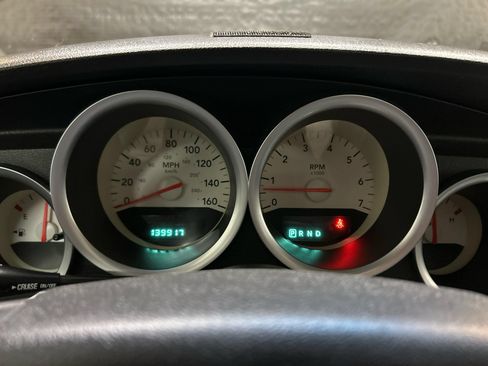 Used 2005 Dodge Magnum R/T w/ Convenience Group II RWD image 16