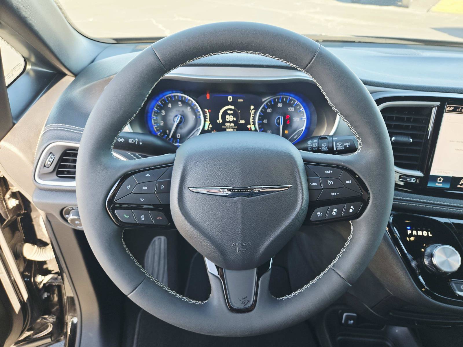 Used 2024 Chrysler Pacifica Touring-L FWD image 23