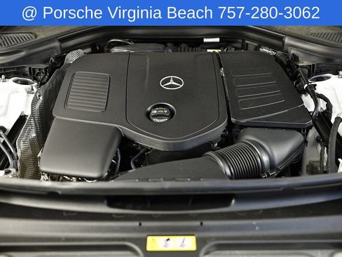 Used 2025 Mercedes-Benz GLC 300 4MATIC image 36