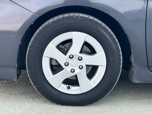 Used 2012 Toyota Prius Three image 25