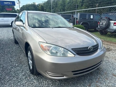 Used 2003 Toyota Camry LE FWD image 2