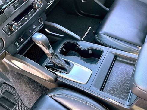 Certified 2024 Nissan Frontier SL image 15