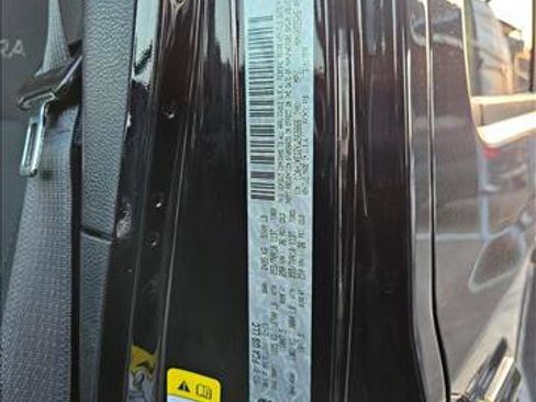 Used 2019 Jeep Wrangler Unlimited Sahara w/ LED Lighting Group image 20