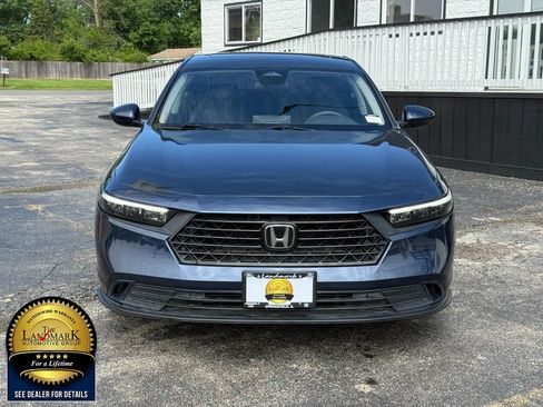 Used 2024 Honda Accord EX image 2