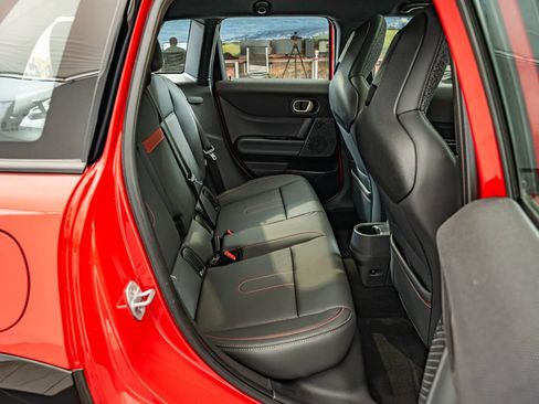Used 2025 MINI Cooper S FWD image 35