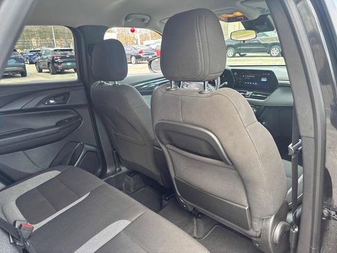 Used 2025 Chevrolet TrailBlazer LT image 27