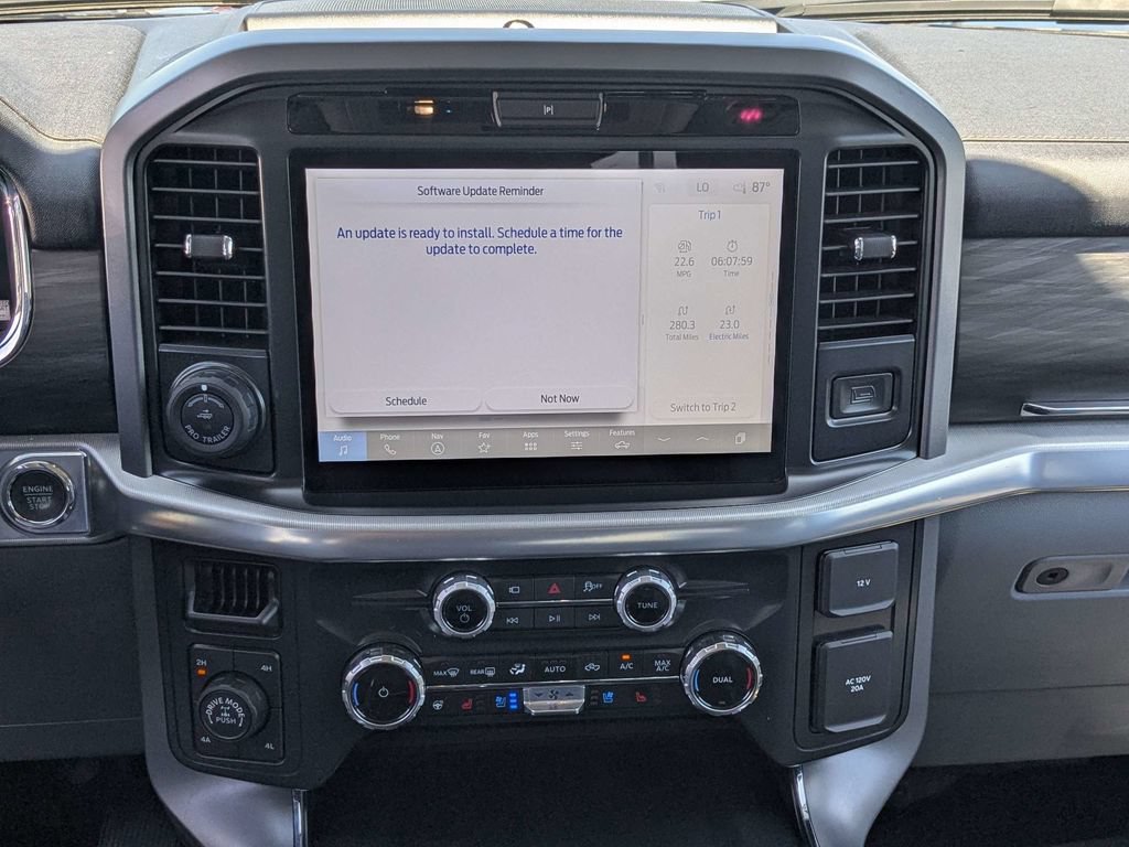 Used 2025 Ford F150 Lariat w/ Equipment Group 501A Mid AWD/4WD image 17