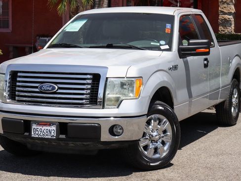 Used 2010 Ford F150 XLT image 4