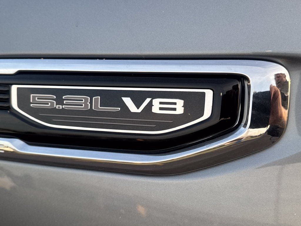 Used 2025 GMC Sierra 1500 SLT AWD/4WD image 11