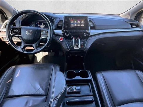 Used 2020 Honda Odyssey Touring image 12