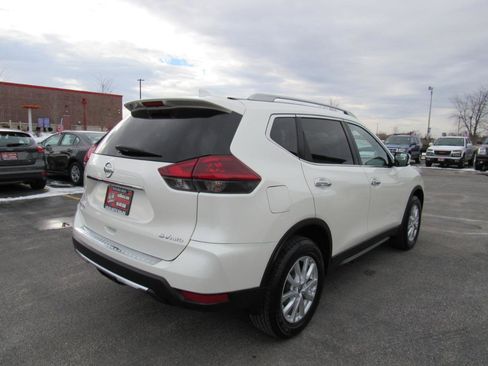 Used 2018 Nissan Rogue SV AWD/4WD image 6