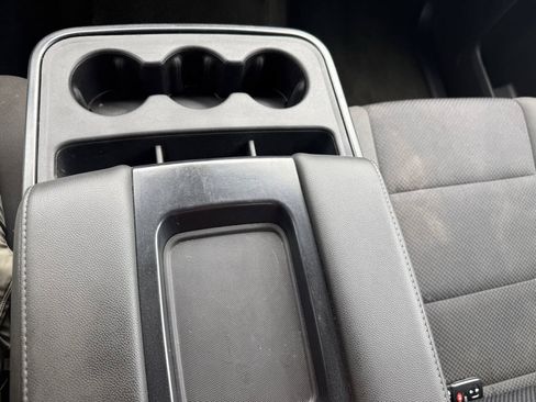 Used 2018 GMC Sierra 1500 SLE w/ SLE Value Package AWD/4WD image 15