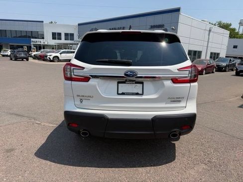 Used 2023 Subaru Ascent Limited w/ Technology Package AWD/4WD image 4