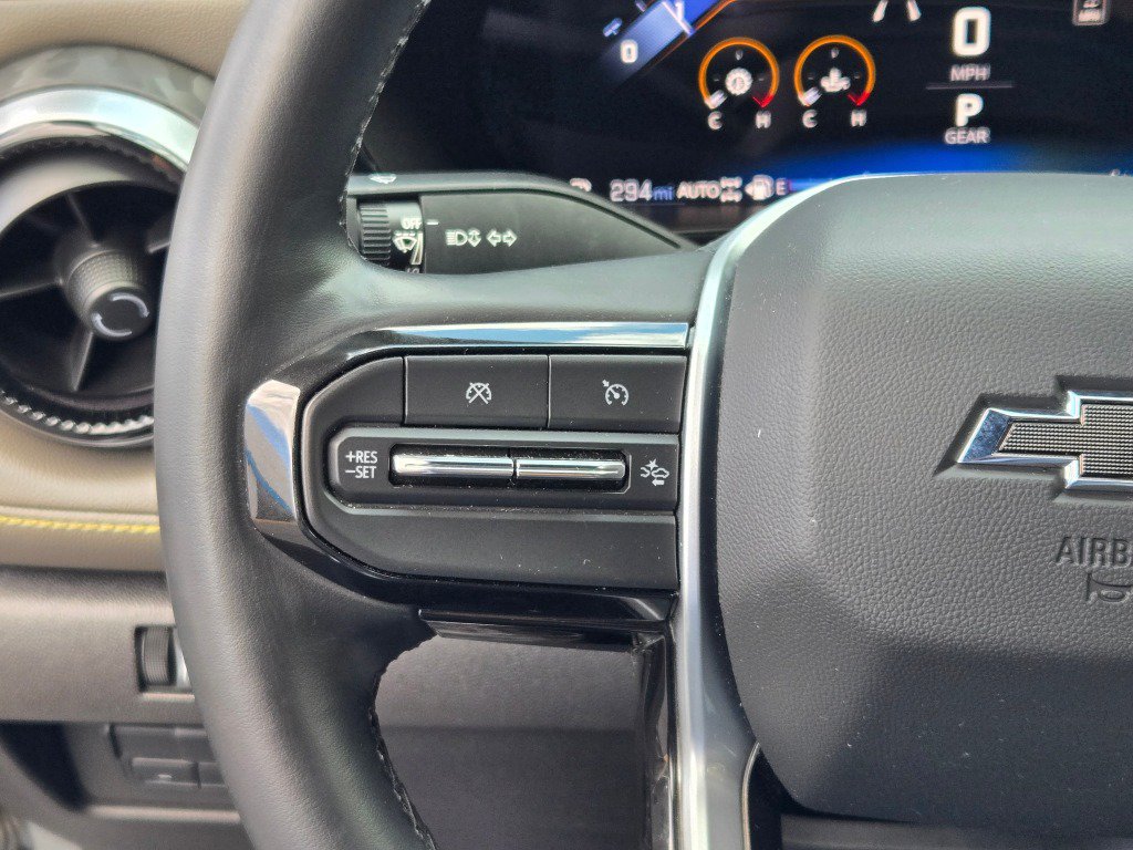Certified 2023 Chevrolet Colorado ZR2 w/ ZR2 Convenience Package III AWD/4WD image 32
