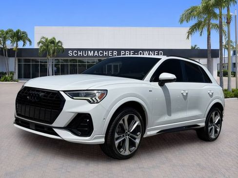 Used 2021 Audi Q3 2.0T Premium Plus w/ Premium Plus Package AWD/4WD image 3
