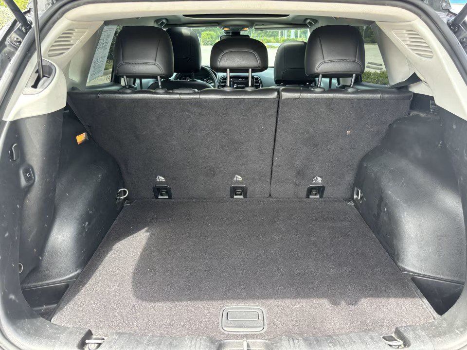 Used 2018 Jeep Compass Limited w/ Navigation Group AWD/4WD image 22