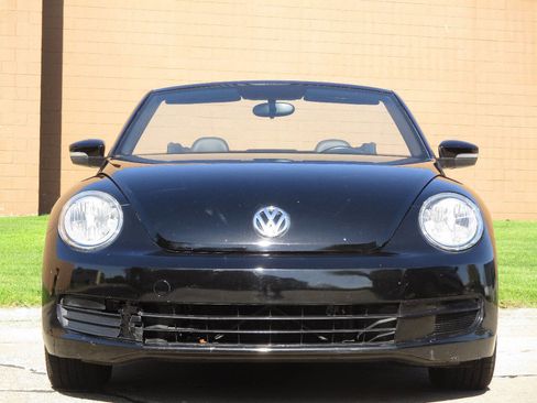 Used 2013 Volkswagen Beetle 2.5 FWD image 31