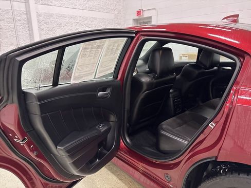 Used 2021 Dodge Charger R/T w/ Plus Group image 25
