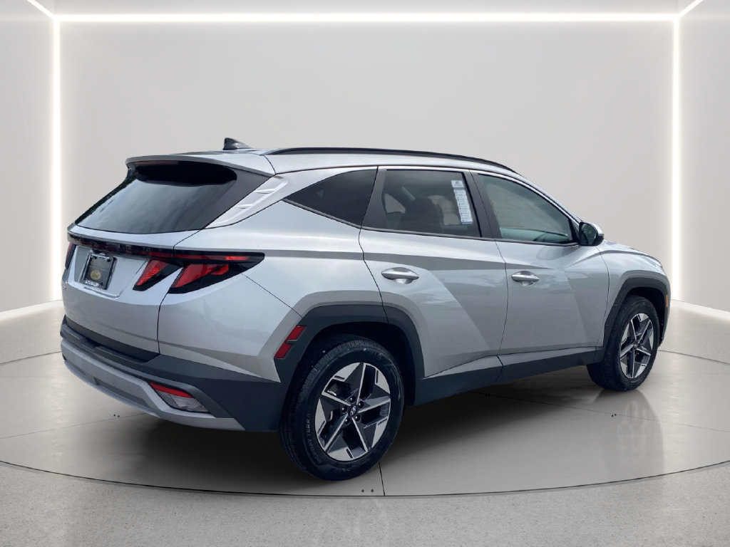 Used 2025 Hyundai Tucson SEL FWD image 5