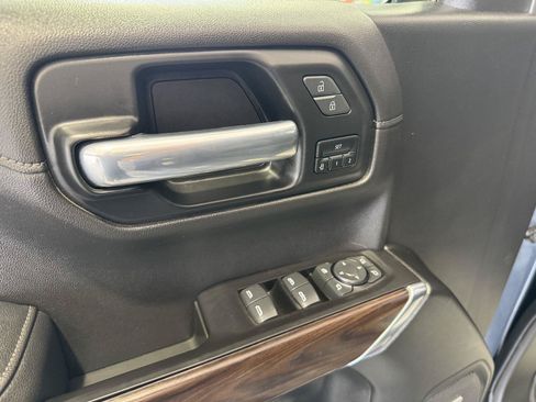 Used 2021 GMC Sierra 1500 SLT w/ SLT Premium Plus Package AWD/4WD image 6